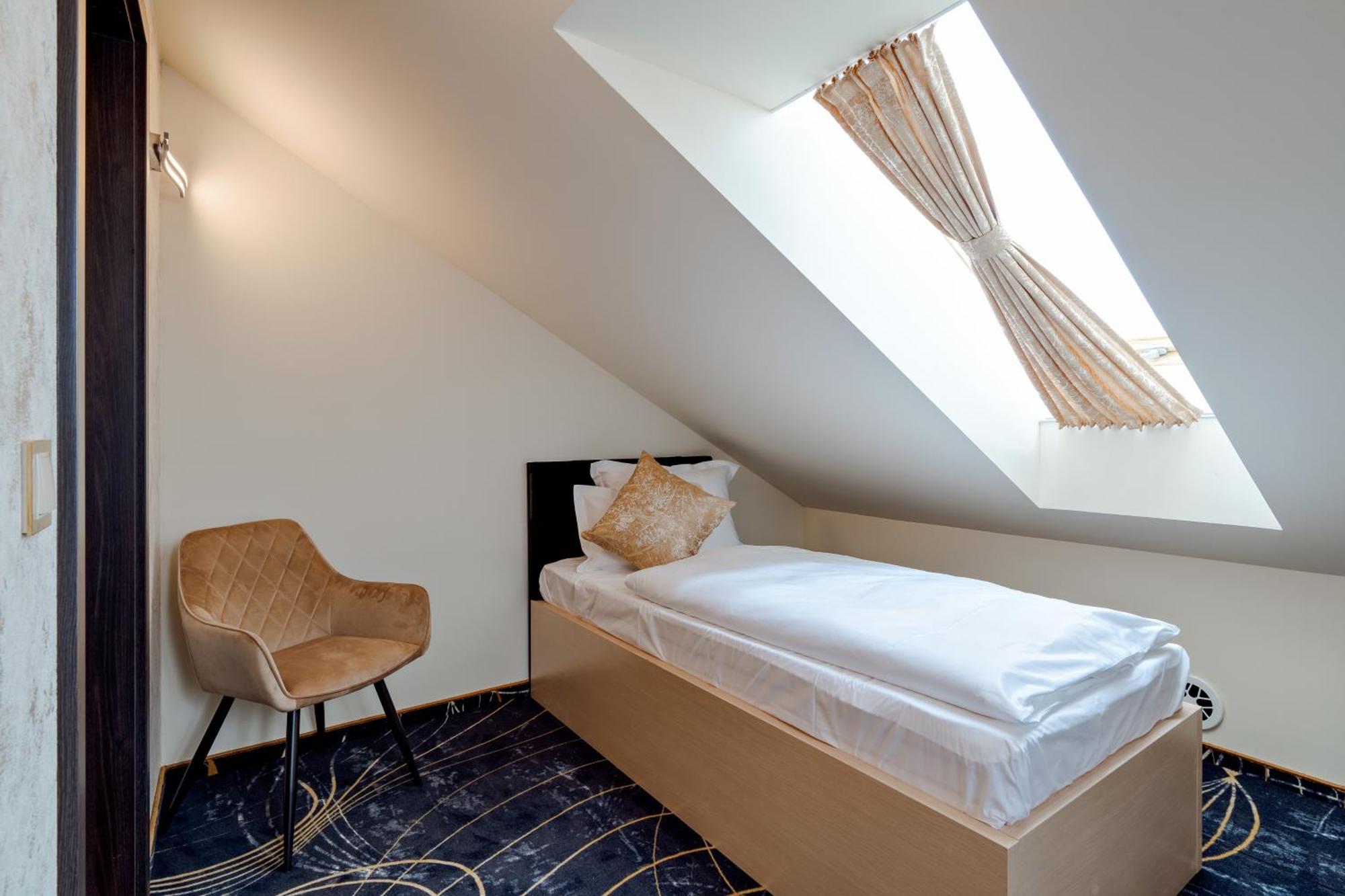 Diamond Panzio Bed & Breakfast Hajduszoboszlo Exterior photo