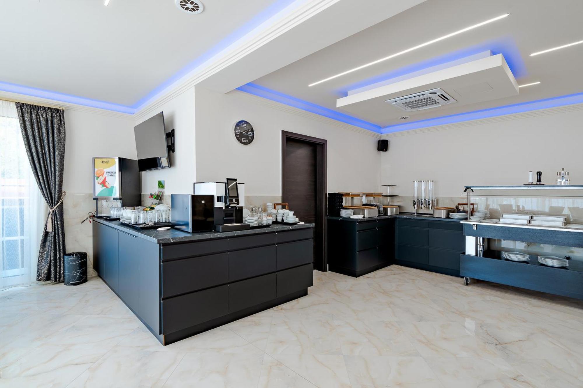 Diamond Panzio Bed & Breakfast Hajduszoboszlo Exterior photo